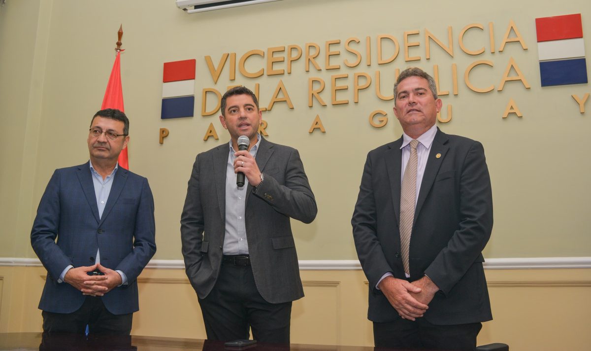 Visita de cortesía de autoridades de San Pedro.