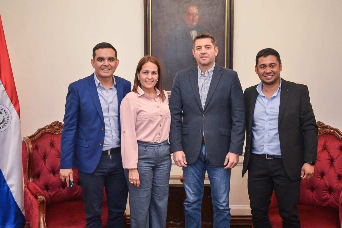 Municipio de Santiago, Misiones, coordina planes de trabajo con el Vicepresidente Alliana.