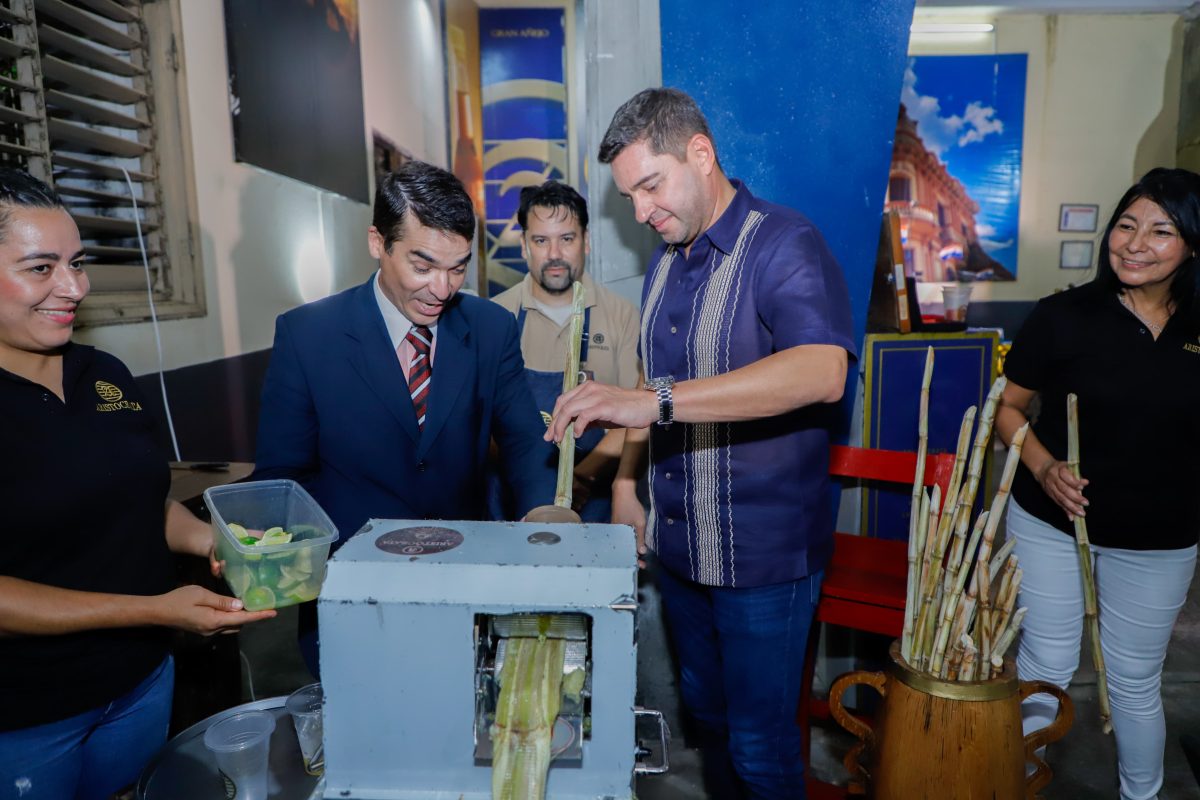 En Homenaje a los Héroes, industria nacional presenta renovado producto