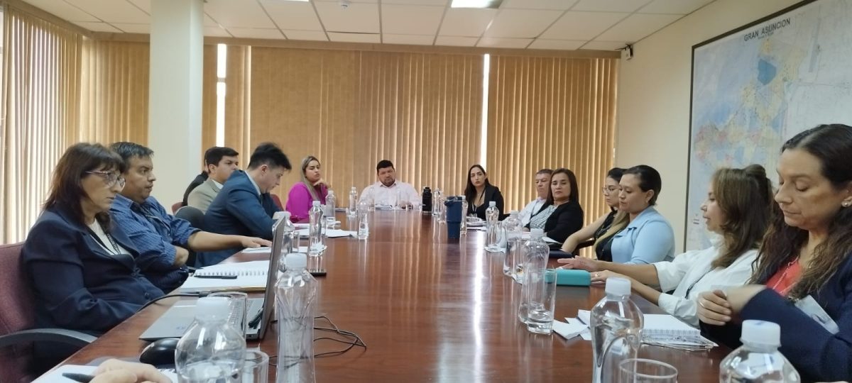 Directores de la Vicepresidencia evaluaron resultados de trabajos y funcionamiento institucional.