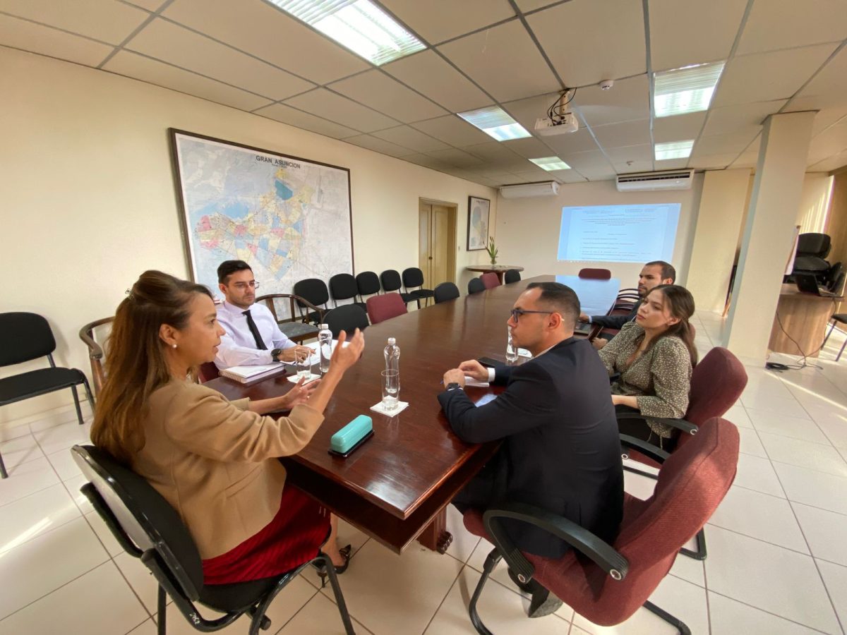 En reunión coordinan método de gestión con funcionarios de la Unidad General de DD. HH del Ministerio de Relaciones Exteriores