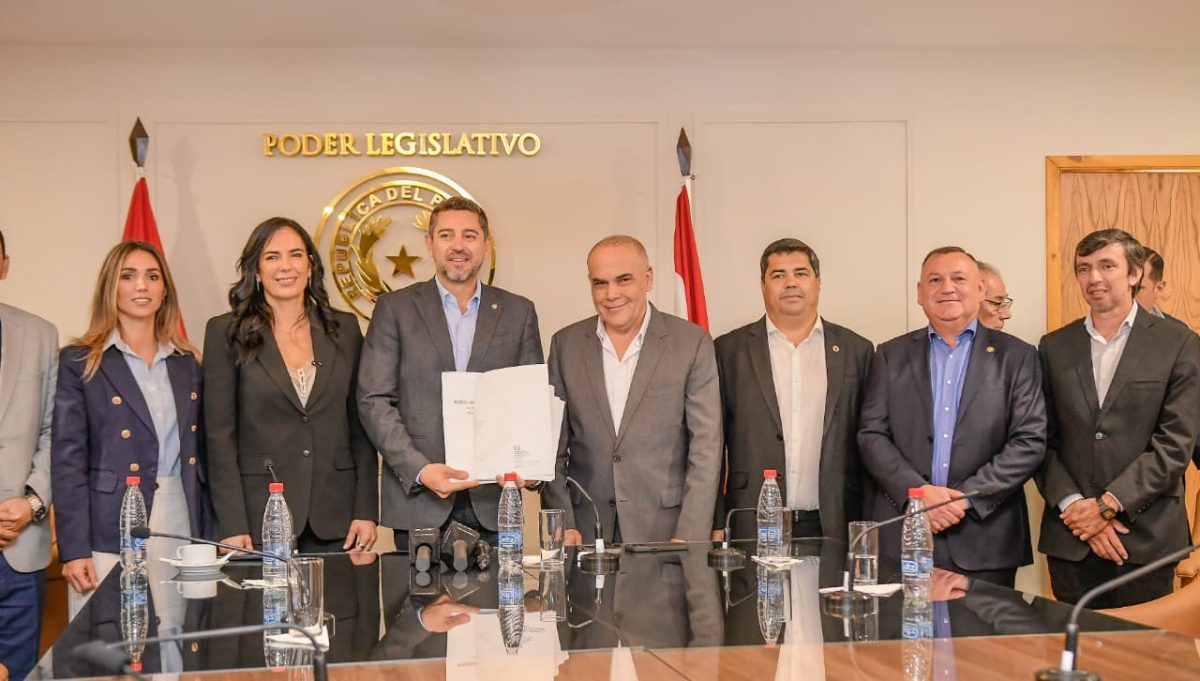 Vicepresidente Alliana presenta al Congreso proyecto de ley para financiar el Corredor Suroeste con apoyo del Gobierno del Japón